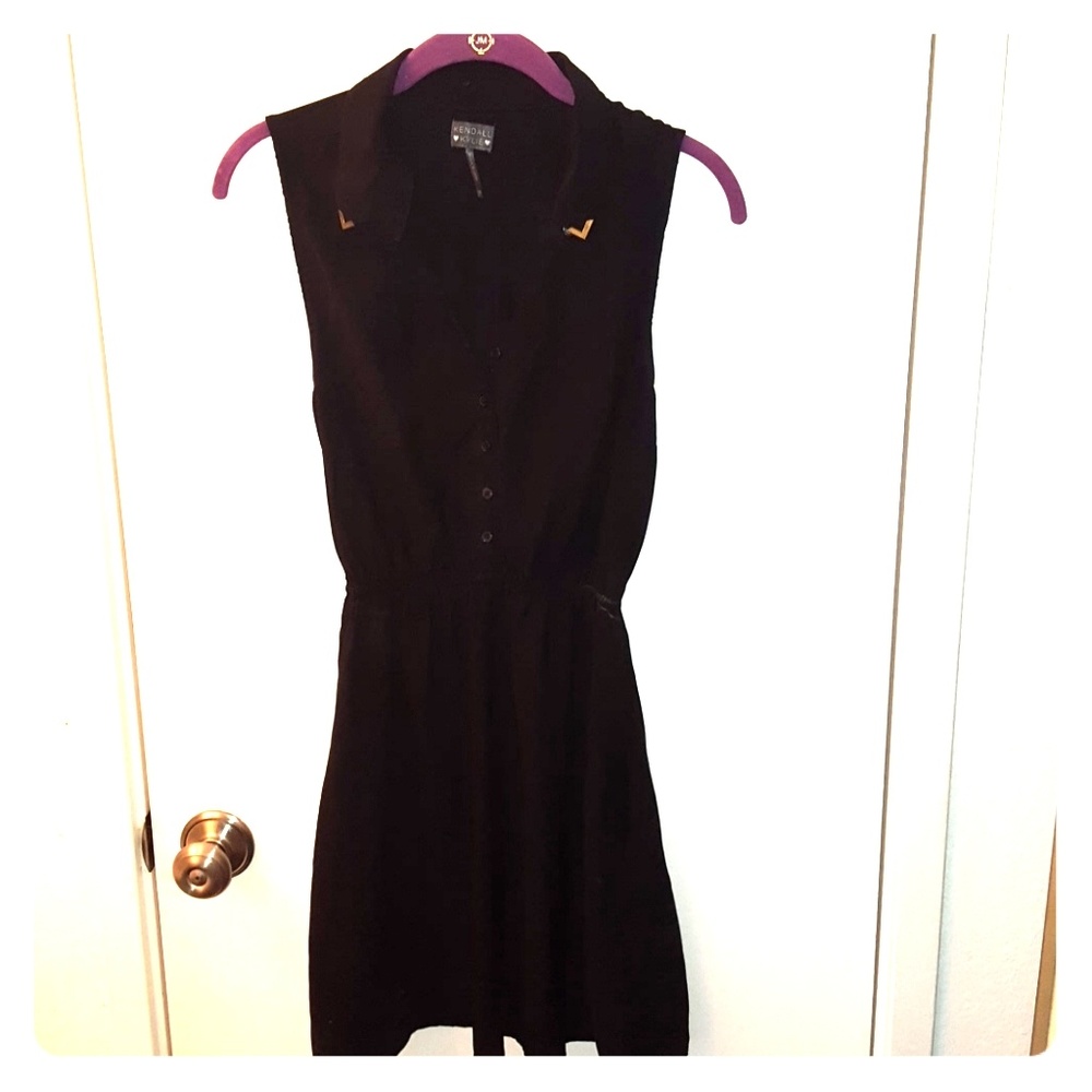 Midi Sleeveless Skater Dress With Gold Collar